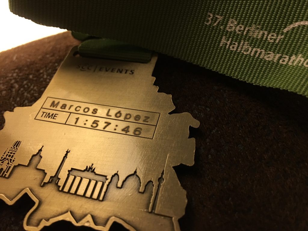 Die Plakette des 37. Berliner Halbmarathon